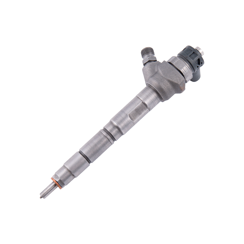 Ag luí le Injector Breosla Díosail Bosch 0445110646 – Injector Coitianta Iarnróid Sraith CRI 110 le haghaidh John Deere 7R / Case Puma Tarracóirí (Euro III)